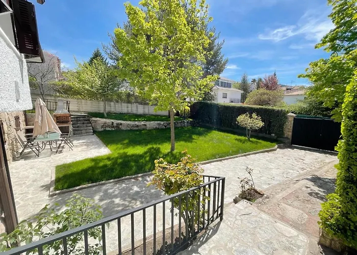 La Fontanilla En Estacion De El Espinar Hébergement de vacances Ségovie