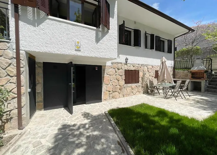 La Fontanilla En Estacion De El Espinar * Сеговия